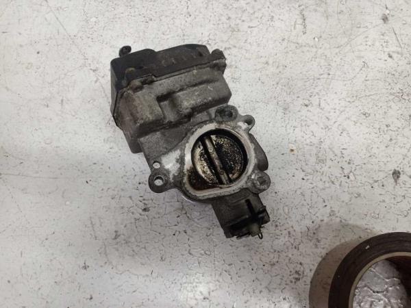 BOITIER PAPILLON CITROEN / PEUGEOT / FIAT - Vue 3